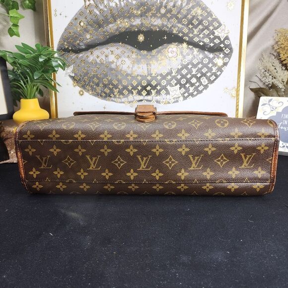 Authentic Louis Vuitton Monogram Beverly 41 2-Way Bag - Picture 6 of 17